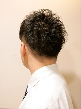 スタジオ 渋谷 原宿(Stujio) ビジネスマンツーブロックスタイル