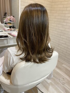 マーリャヘアー(mallia hair) くびれミディアム