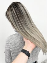 リトバイプティパ(Lit by petit-pas)&nbsp;シャドールーツバレイヤージュ☆ホワイトカラー