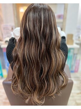 ザブリッジ(the Bridge) ロング×ベージュハイライト