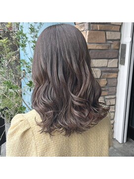 ミル(1001 mille) ブリーチ無し/ベージュカラー/ピンクベージュ/ミディアムヘア