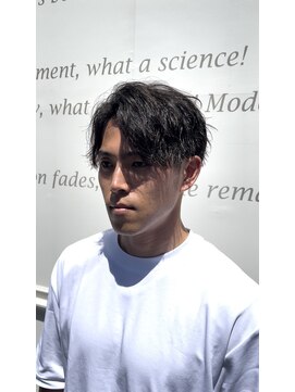 六本木美容室 白金店 センターパート/ツイストスパイラル/波巻きパーマ/ツーブロック