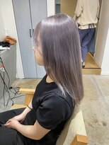 コレット 宇都宮(collet Gigi)&nbsp;前髪/マチルダボブ/ピンクベージュ/インナーグレージュ/シルバー