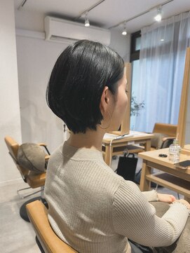 クラップス 上大岡(CLAPS) 前下がり/大人ショート/ショートボブ/黒髪/暗髪