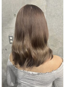 カリーナコークス 原宿 渋谷(Carina COKETH) インナーカラー/ダブルカラー/イヤリングカラー/ハイライト