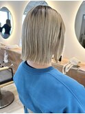 ショートボブミルクティーベージュブリーチダブルカラー横浜西口