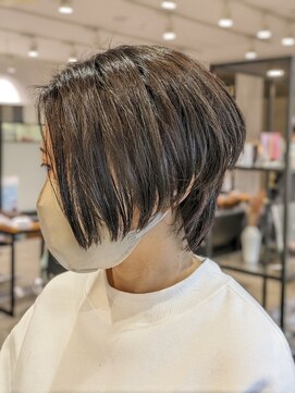 ケーオーエスビューティー(K O S beauty) 前下がりウルフ！