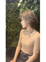 ラグーンヘアー(Lagoon hair) アップバングボブ
