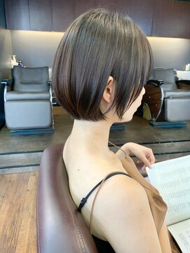 リコバイアフロート(riko by afloat) 【畑中正敏】愛されショートボブ艶髪/似合わせカット