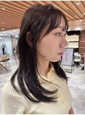魅力を引き出す抜け感のあるレイヤースタイル