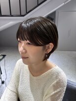 バイエイト(X８)&nbsp;耳掛けショート／長めのショートスタイル