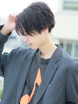 テンバイリップスヘアー(TEN by LIPPS hair) 黒髪ツーブロルーズパーマ波巻き前下がりセンターは