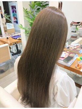 カッツ 駅家店(CUT S) 透明感オリーブベージュ