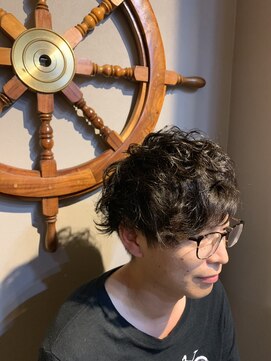 バーバー スタジオ ラフテル(Barber Studio RAFTEL) くるりんマッシュ、パーマ