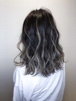 ヘアーアンドスパ フラップス(FLAPS) ハイライト×ウェーブ巻き