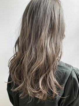 アクトゥス(AEQUITAS) ケアブリーチモノトーンアッシュ【池袋/20代/30代/40代】