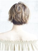 小顔に導く束感ショートヘア3/白髪ぼかし/-5歳 / ロミー本厚木
