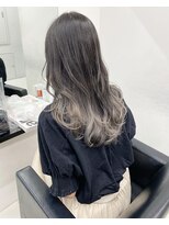 アライブ キチジョウジ(ALIVE Kichijoji) 【ALIVE吉祥寺】グラデーションカラーグレージュ