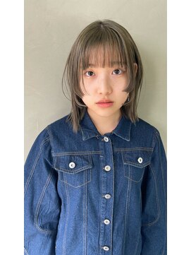 ファンファンバイルー 岐阜(fan fun by Rooo) ぷつっと顔まわりウルフカット