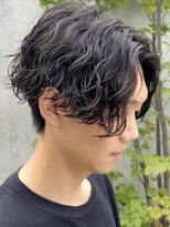 フィフス 栄(fifth)&nbsp;波巻きスパイラルパーマセンターパートツーブロックメンズパーマ