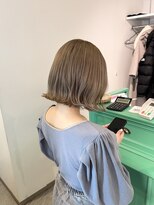 コル(col oodori)&nbsp;ヘイリーボブ×ミルクティーカラー