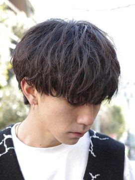 エリマバイフィフス 調布(elima by fifth) 無造作パーマ緩めワンカールパーマ刈り上げない耳だしマッシュ