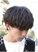 無造作パーマ緩めワンカールパーマ刈り上げない耳だしマッシュ