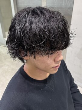 レタッチ バイ フィフス 天神大名(RETOUCH by fifth) シャドウパーマスパイラルパーマツーブロックメンズパーマ束感