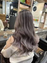 ラピス 横浜(Lapis)&nbsp;ミルクティーベージュシールエクステハイライトブリーチカラー