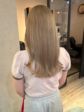 フェリアファム 北千里(FERIA fam) 縮毛矯正/北千里/ショート/ブリーチ/インナー/ボブ/髪質改善