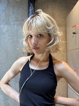 リリック(LYLICK) ホワイトブロンド