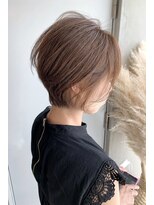 イロ ジェイアール JR奈良店(IRO)&nbsp;前下がりショート/イヤリングカラー/ミセスショート