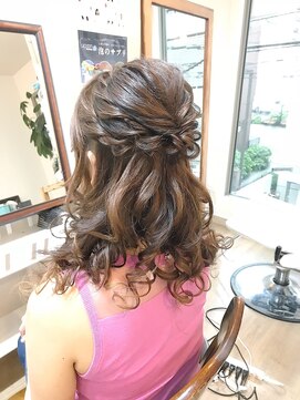 ロカット サロン(Roquat Salon) ふんわりハーフアップアレンジ【ヘアアレンジ　立川/立川南口】