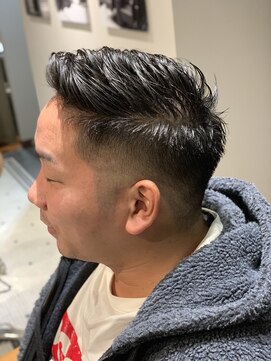 リバレッジ 広尾(Leverage) メンズワイルドアップバングサイトパートショートツーブロック