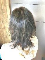 ナーナ(na_na) 細ーくブリーチハイライト