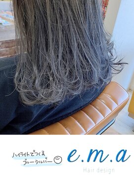 エマヘアデザイン(e.m.a Hair design) ブルーシルバー