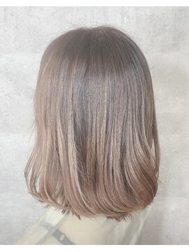 アンダーバーホワイト 大阪上本町店(_WHITE) 【Beige Brown】