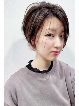 メイカ(MEIKA) 襟足スッキリショート