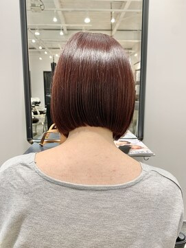 ニーナ(NINA) ワンレングスボブ