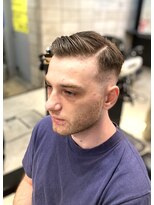 フランクスバーバー アンド ビアークラブ(FRANK'S BARBER and BEER CLUB)  ハイフェードワイルドアップバングスリックバック　I