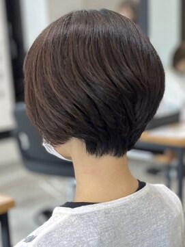 アトリエコア(Atelier Coa) ショートカットショートボブハンサムショートグレージュカラー