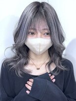 ブレイズヘアー(BLAZEhair)&nbsp;ホワイトシルバー×フルバレイヤージュ×ブリーチ４回