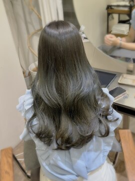 シアン バイ アルテフィーチェ(CYAN by artefice) 髪質改善 スーパーロング ワンレングス レイヤー 韓国風巻き