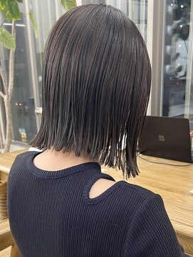 ノード(NODE) 栄黒髪垢抜け丸みシルエットボブヘア