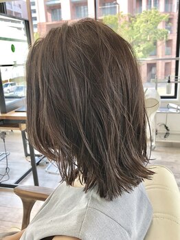 シーサイド(Seaside)の写真/藤崎・百道エリアで髪をいたわりたい大人女性の為のプライベートサロン。ダメージレスで艶めく仕上がりに。