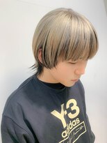 テトヘアー(teto hair) マッシュウルフ、インナーローライト、ホワイトブロンド