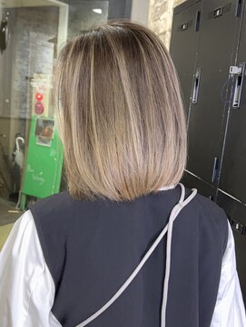 ソル オモテサンドウ 表参道 青山(SOL . OMOTESANDO) ミルクティーベージュダブルカラーインナーカラーケアブリーチ