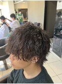 ツイストスパイラルパーマ　メンズマッシュウルフ　波巻きパーマ