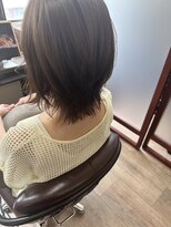 ライフ 忍ケ丘店(Lyfe)&nbsp;大人ボブミニウルフ_斜めバンググレージュカラー_253