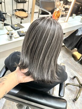 ブレンド 渋谷(BLend) ハイライトカラーマチルダボブインナーグレージュ前髪